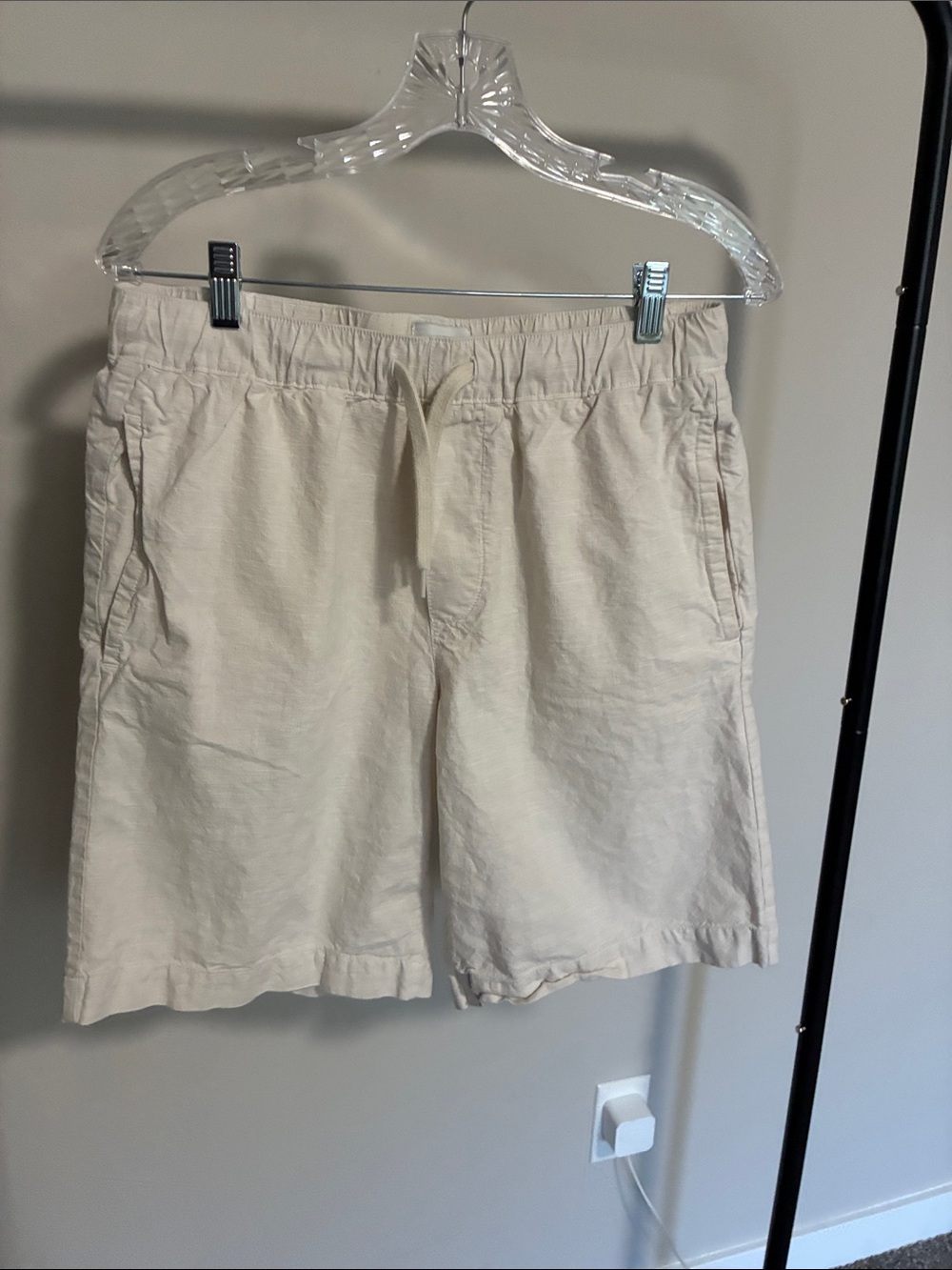 H&M Men's Cream Drawstring Linen-Blend Hybrid Shorts